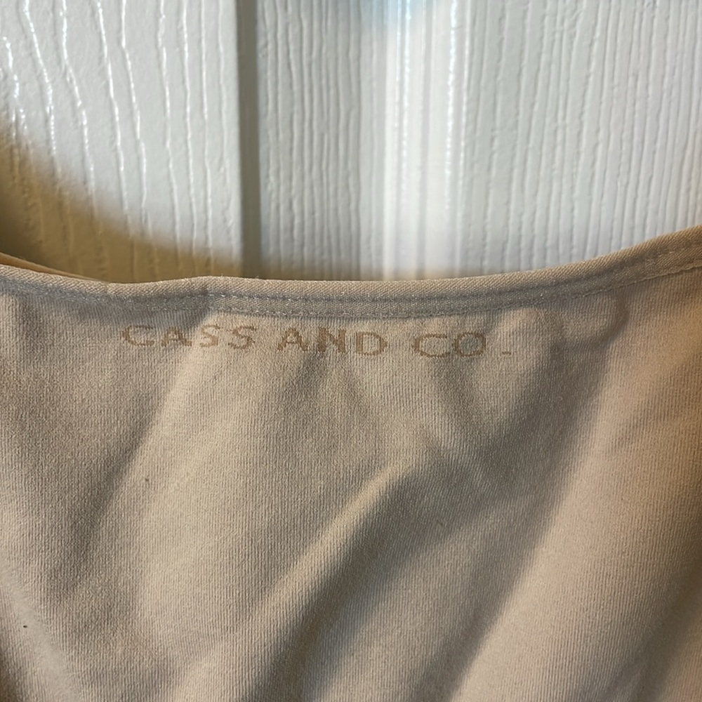 Cass and Co. Women's Nude Shapewear Tank, size Large. - Picture 6 of 7